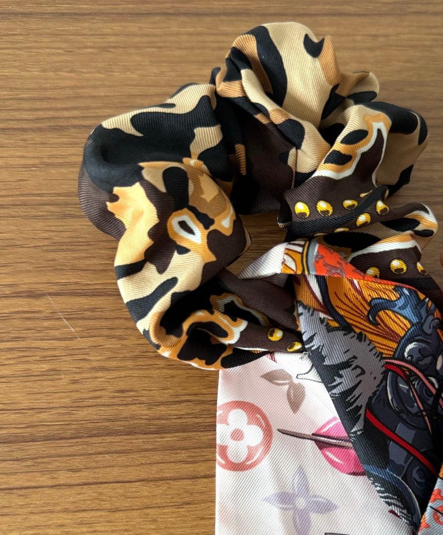 ルイヴィトン　シュシュ　リボン