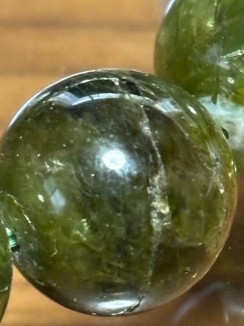 天然石 緑色 ペリドット！ブレスレット！この大きさ！そこら辺にはありません☺️