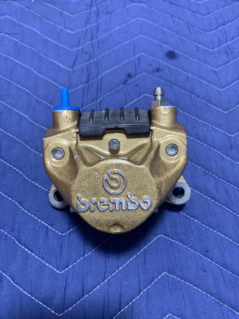 brembo 旧カニ　赤パット付き