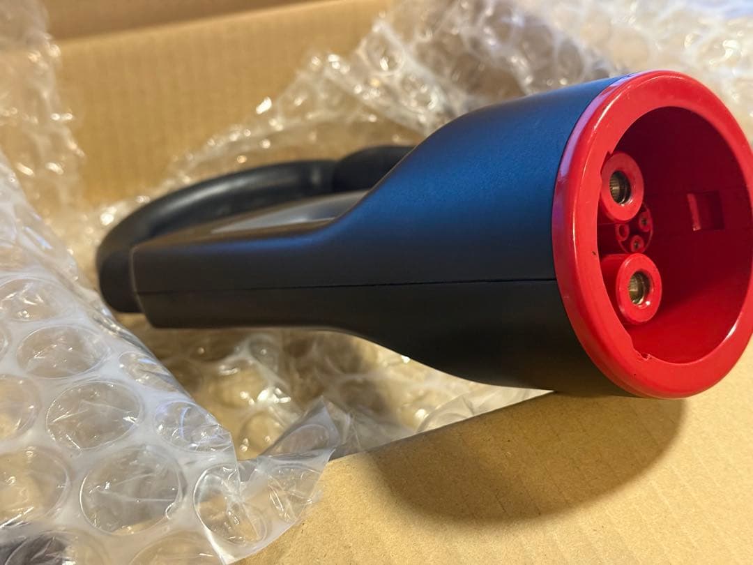 テスラ チャデモアダプター