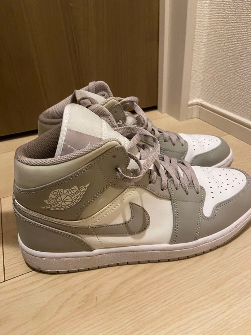 Nike Air Jordan 1 MID リネン
