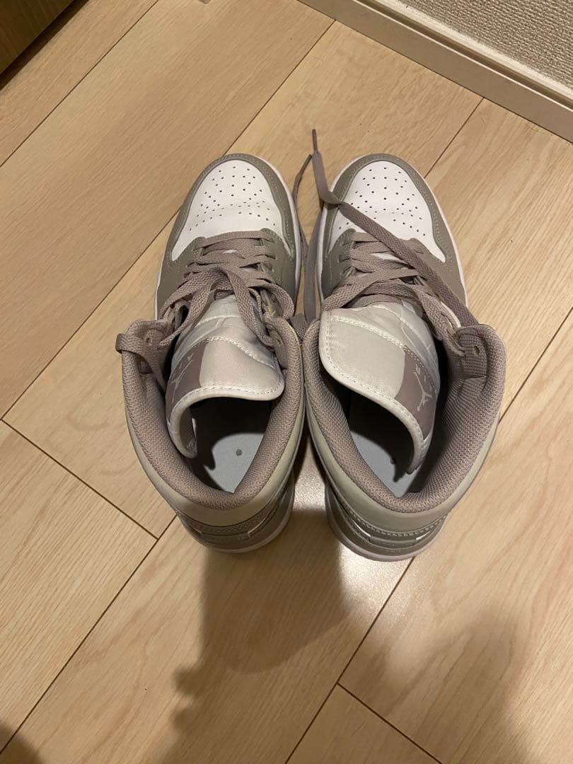 Nike Air Jordan 1 MID リネン