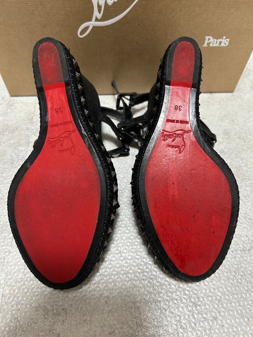 Christian Louboutin ブラック サンダル