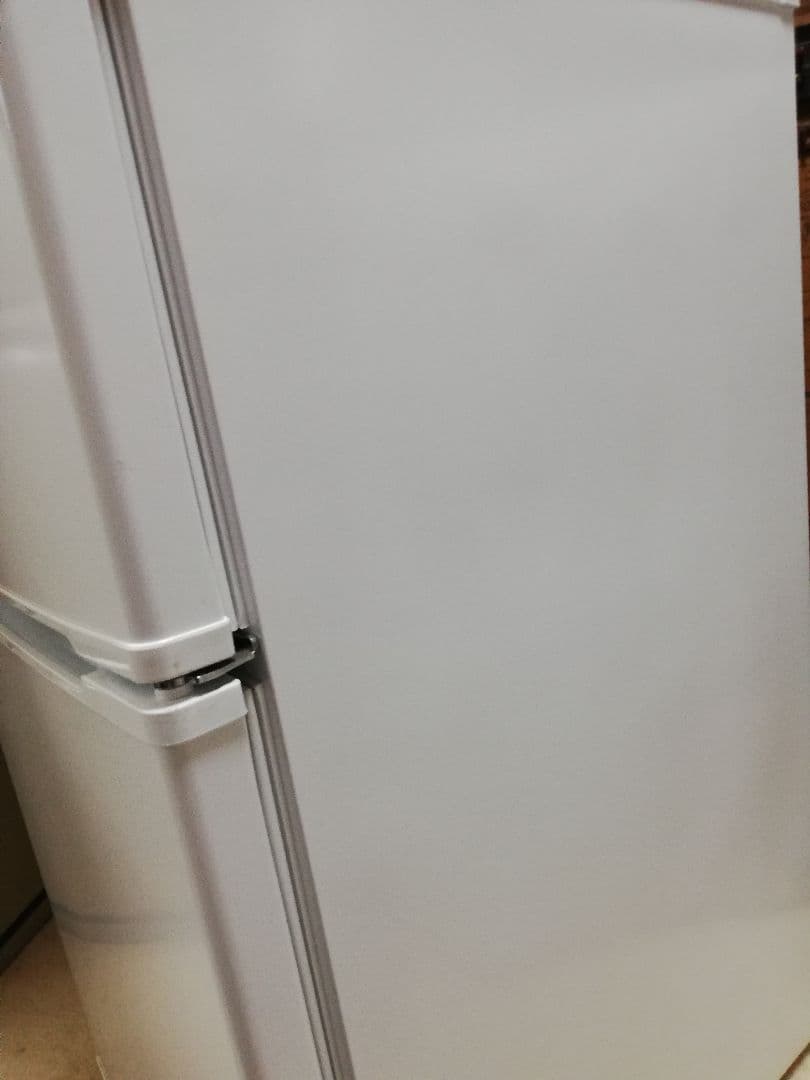 にゃん様 【送料無料!】 ヤマダ電機 90L 冷蔵庫 YRZ-C09B1