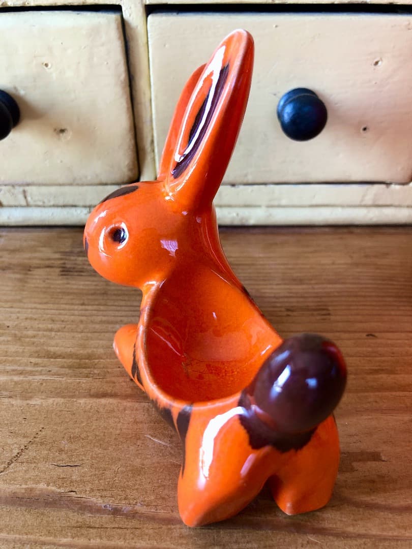 C*N様 イギリス製　ヴィンテージ　陶器　うさぎ　小物入　アンティーク　ホーロー