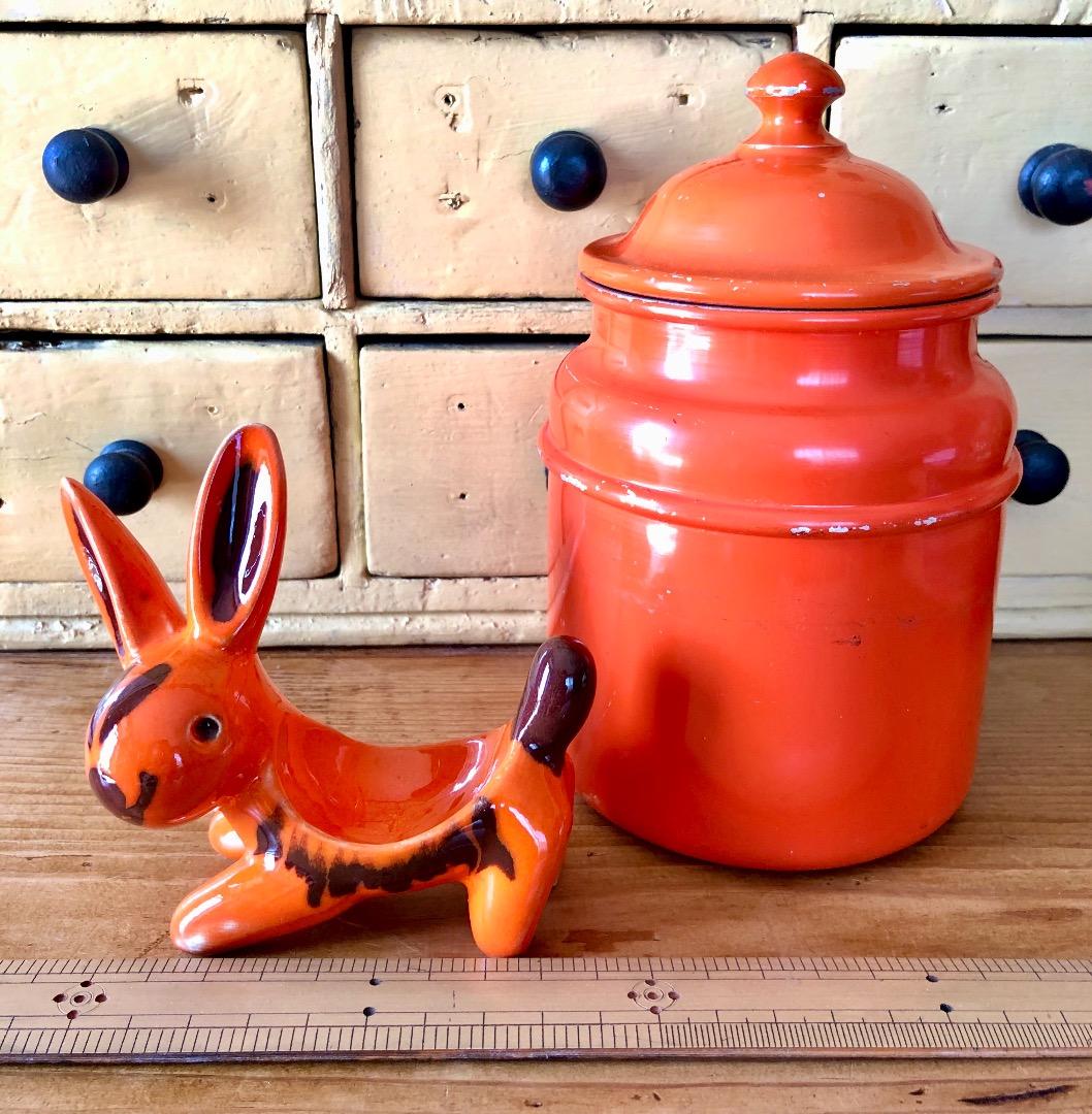 C*N様 イギリス製　ヴィンテージ　陶器　うさぎ　小物入　アンティーク　ホーロー