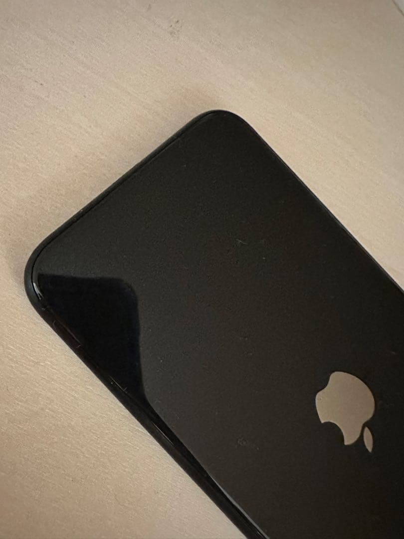 香*行様 iPhoneSE2 64GB SIMフリー　ネットワーク利用制限◯