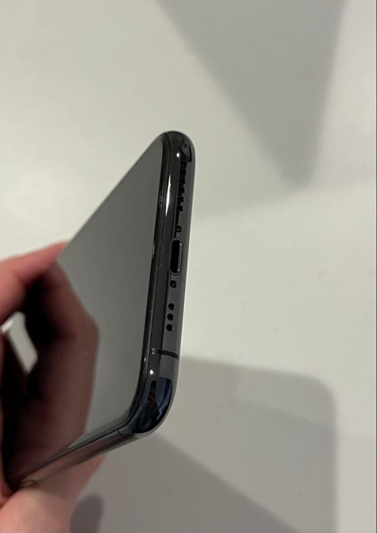 Apple iPhone 11 Pro スペースグレー 本体　SIMフリー