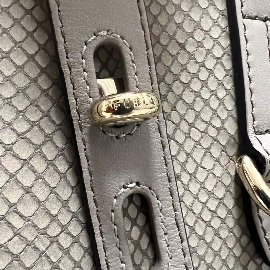 極美品✨フルラ ネット ミニ ハンドバッグ レザー スエード ハートチャーム付き