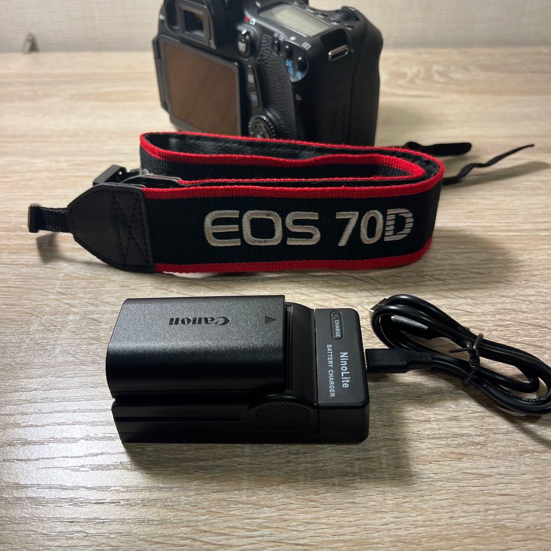 【新品同様！美品！】Canon Eos 70D 本体のみ