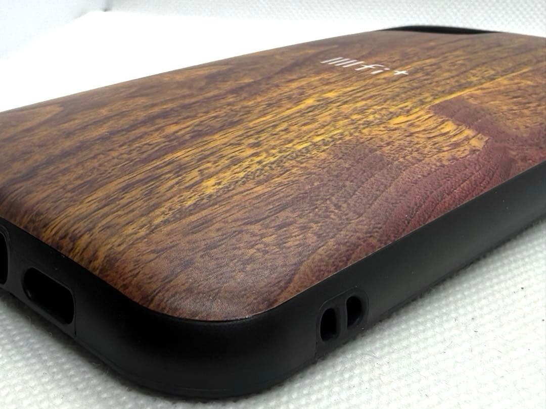 iiiifit iPhone11proMAX 木目調ケース