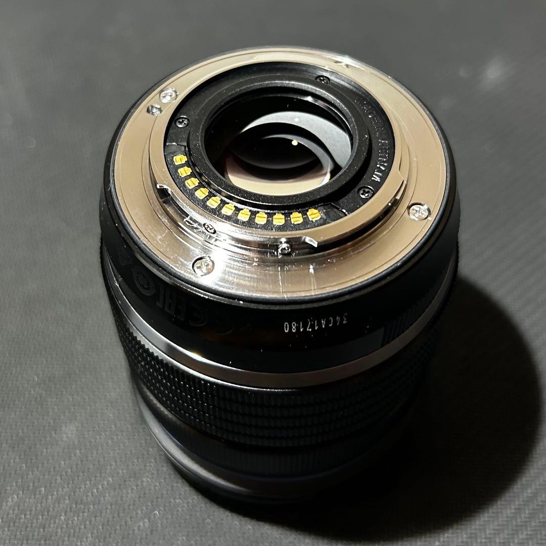 OLYMPUS E-M5 Mark III ミラーレスカメラ