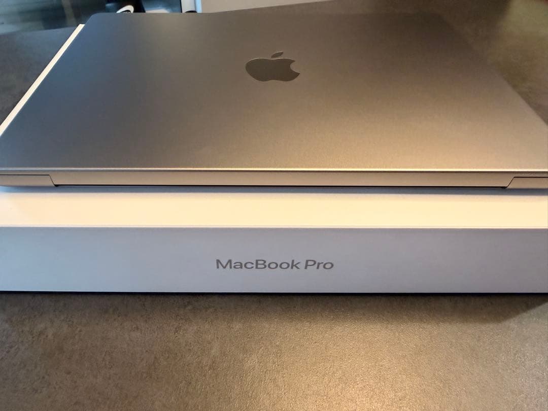 MacBook Pro2023[M2 Proチップ]14インチ 16GB 1TB