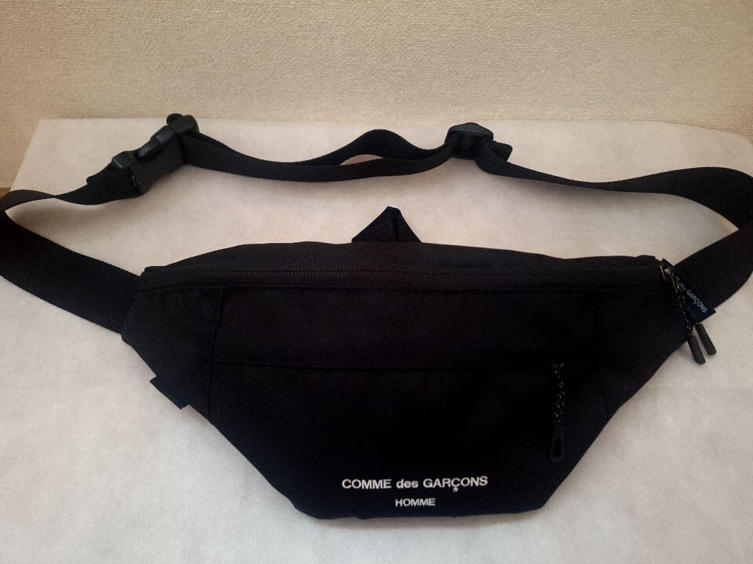 24AW COMME des GARÇONS HOMME ボディバッグ 人気の黒