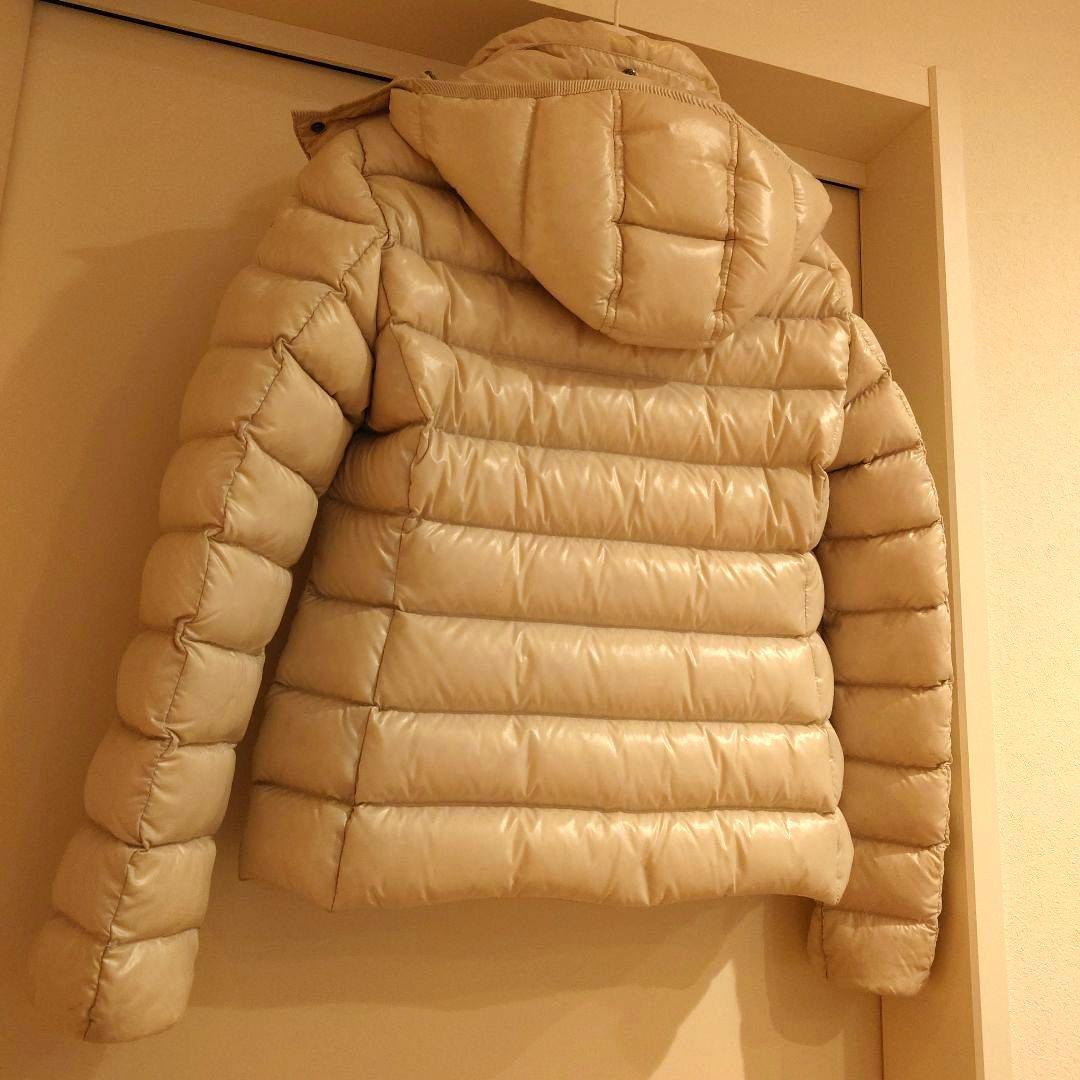 MONCLER アイボリーホワイト ダウンジャケット PLANE