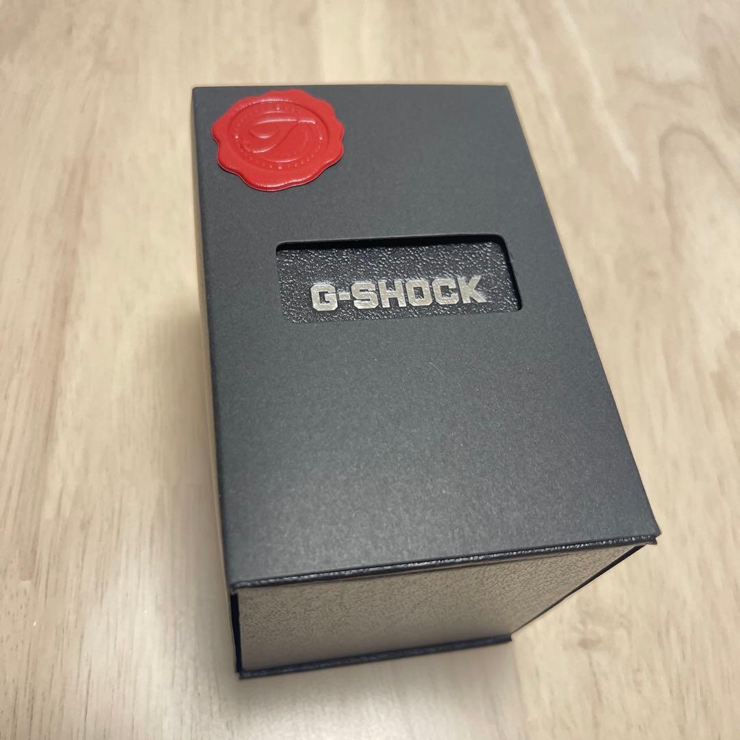 G-SHOCK ホワイト デジタル腕時計 5611