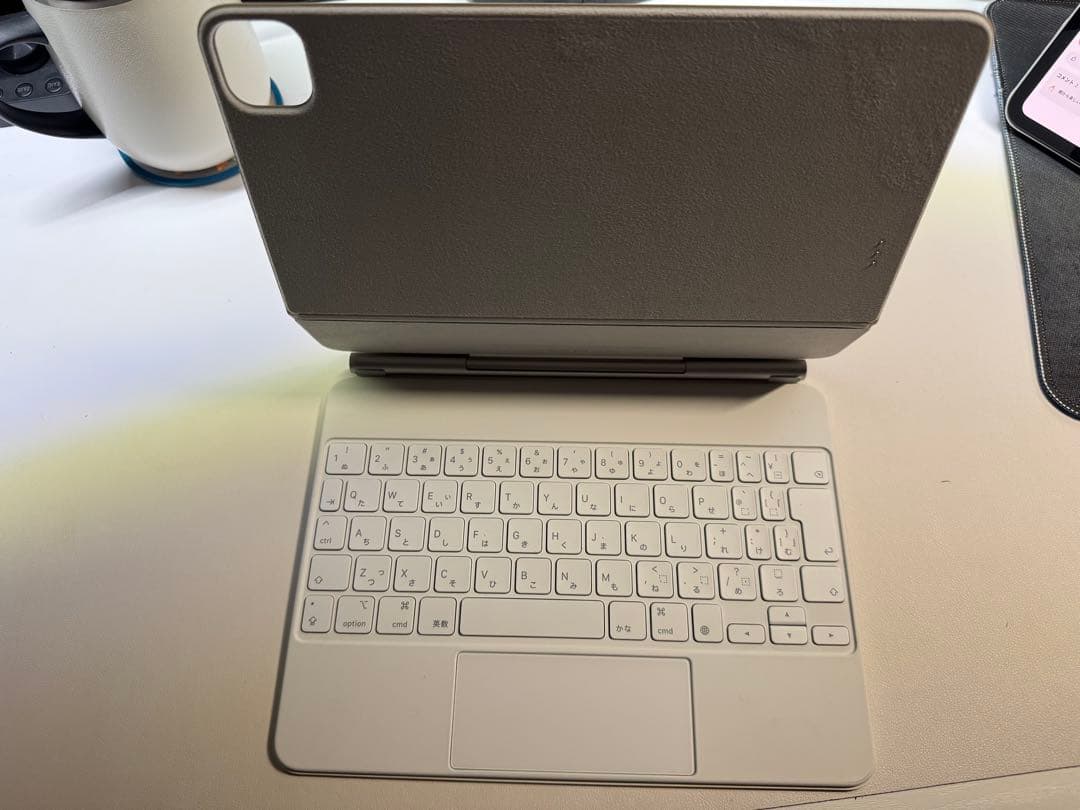 Apple 純正 magic keyboard 11インチ用