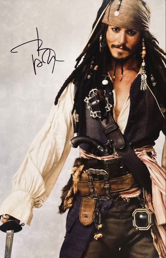 パイレーツ・オブ・カリビアン ジョニー・デップ 直筆サイン入り写真 保証書付A