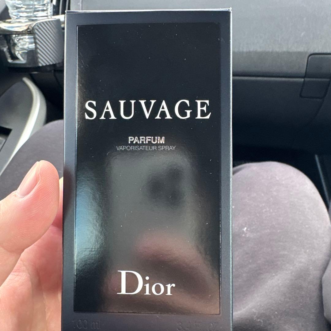 Dior Sauvage ブラック 香水 ギフトバッグ付き
