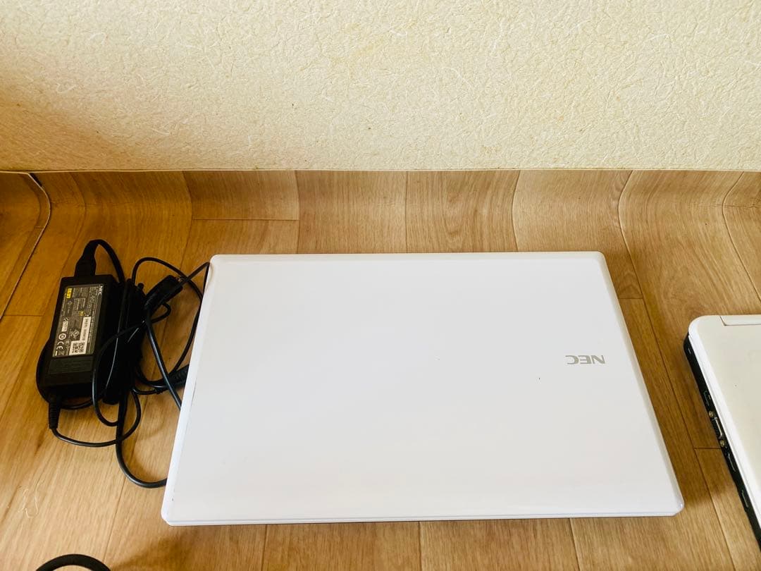 DELLとNECのノートPC i7-i5-3セット( ジャンク)