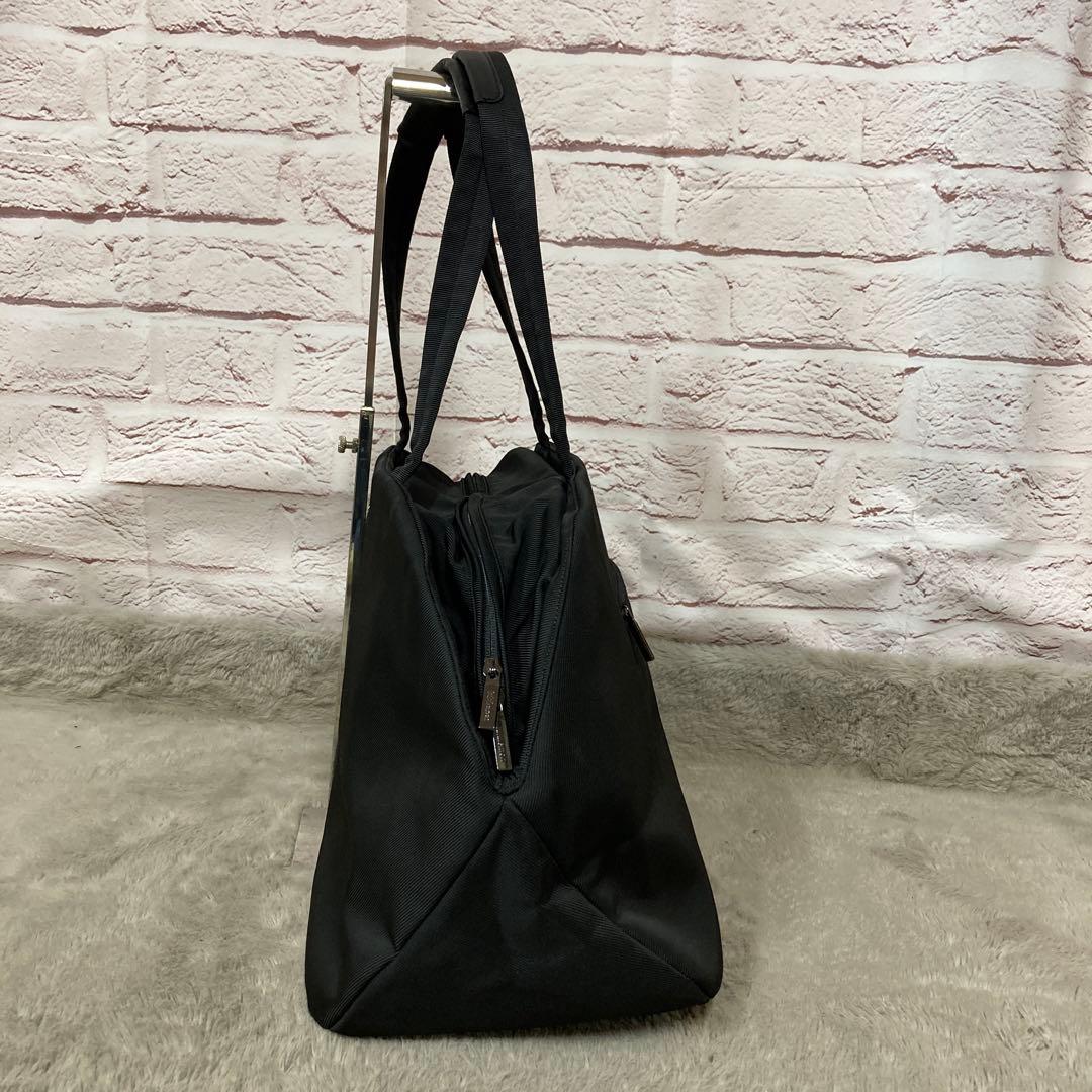 ルルレモン　lulu lemon ボストンバック　旅行バッグ　ブラック