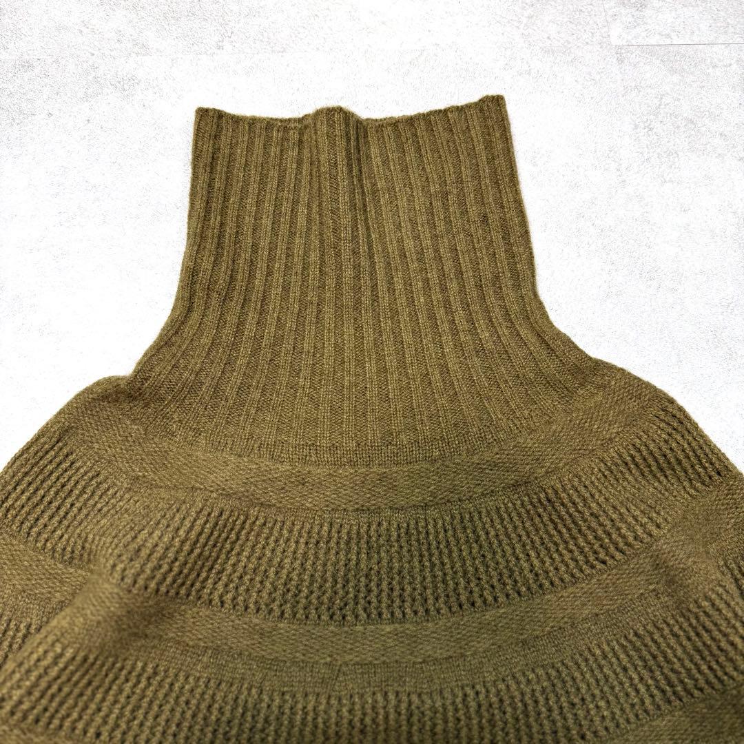 2025年♡ファクトリー ヤクのレース柄オフタートルニット リブ 現行 Mサイズ