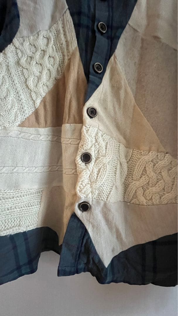 ネルシャツ、ニット、カーディガン