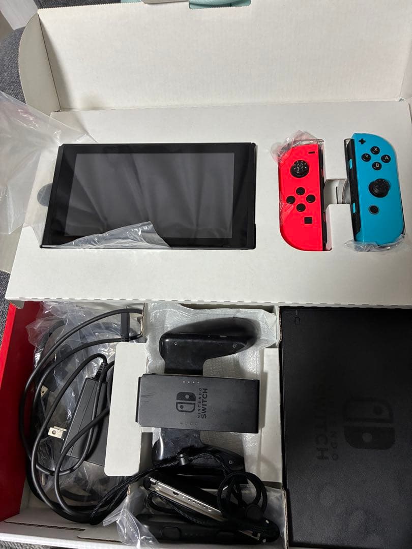 Nintendo Switch 本体 赤/青 Joy-Con付き ジャンク品