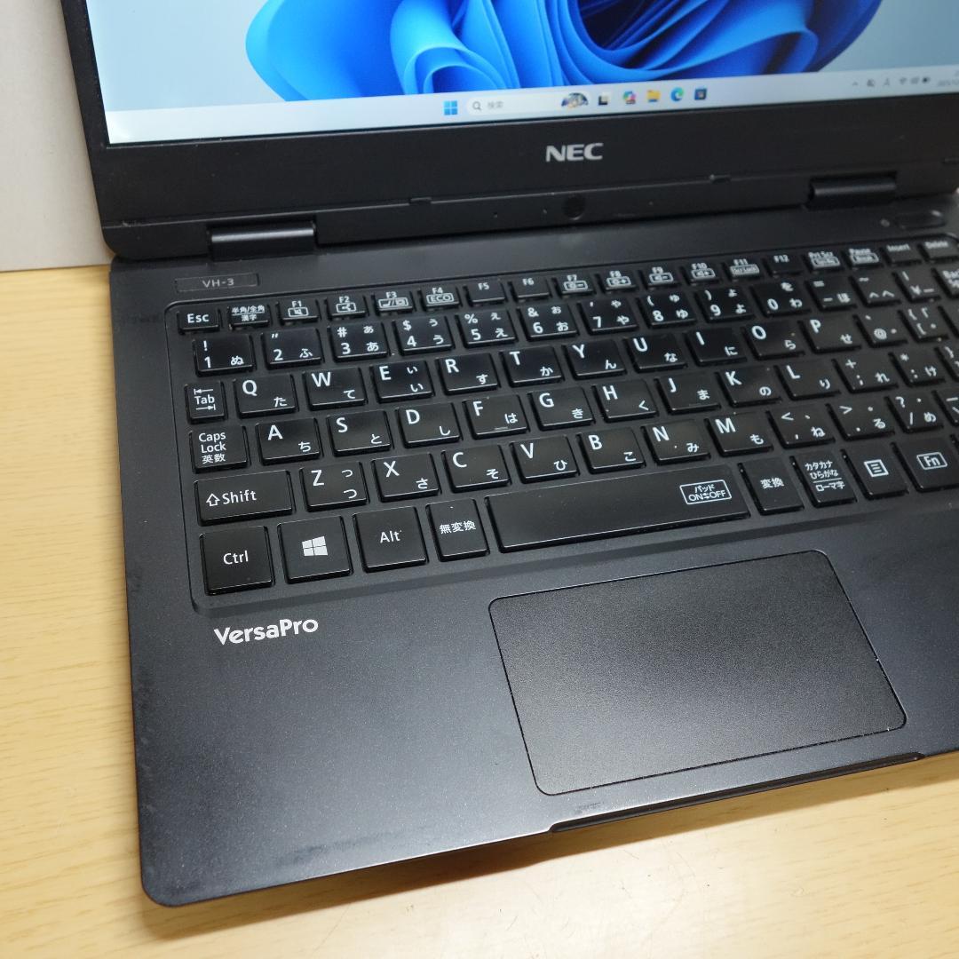 VersaPro VH-3◆Core m3-7Y30/128G/4G/電池長持