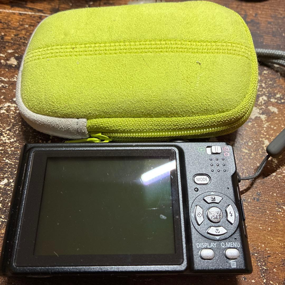 LUMIX コンパクトデジタルカメラ ケース付