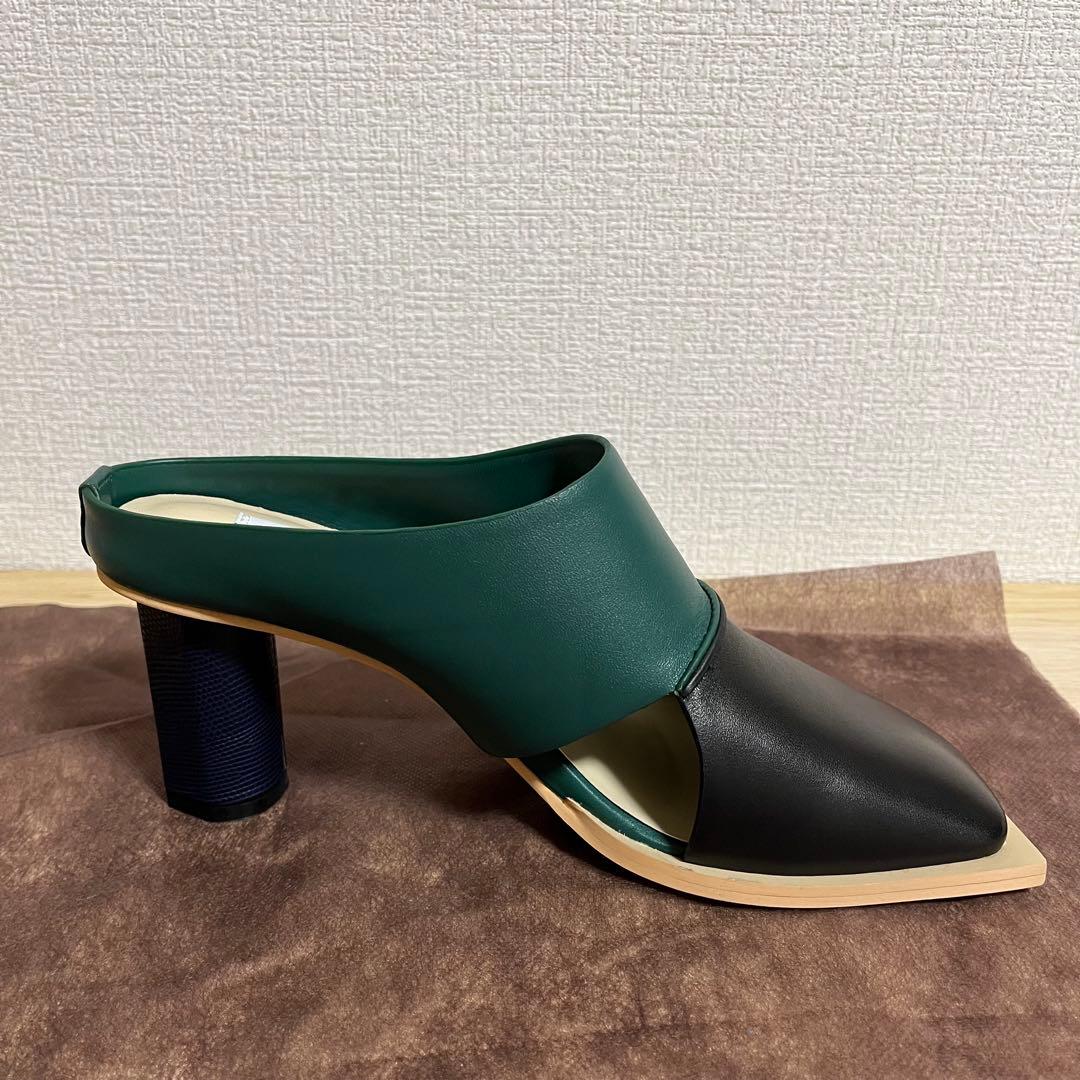 【未使用品】UN3D. SIDE SQUARE MULE ブラック×グリーン