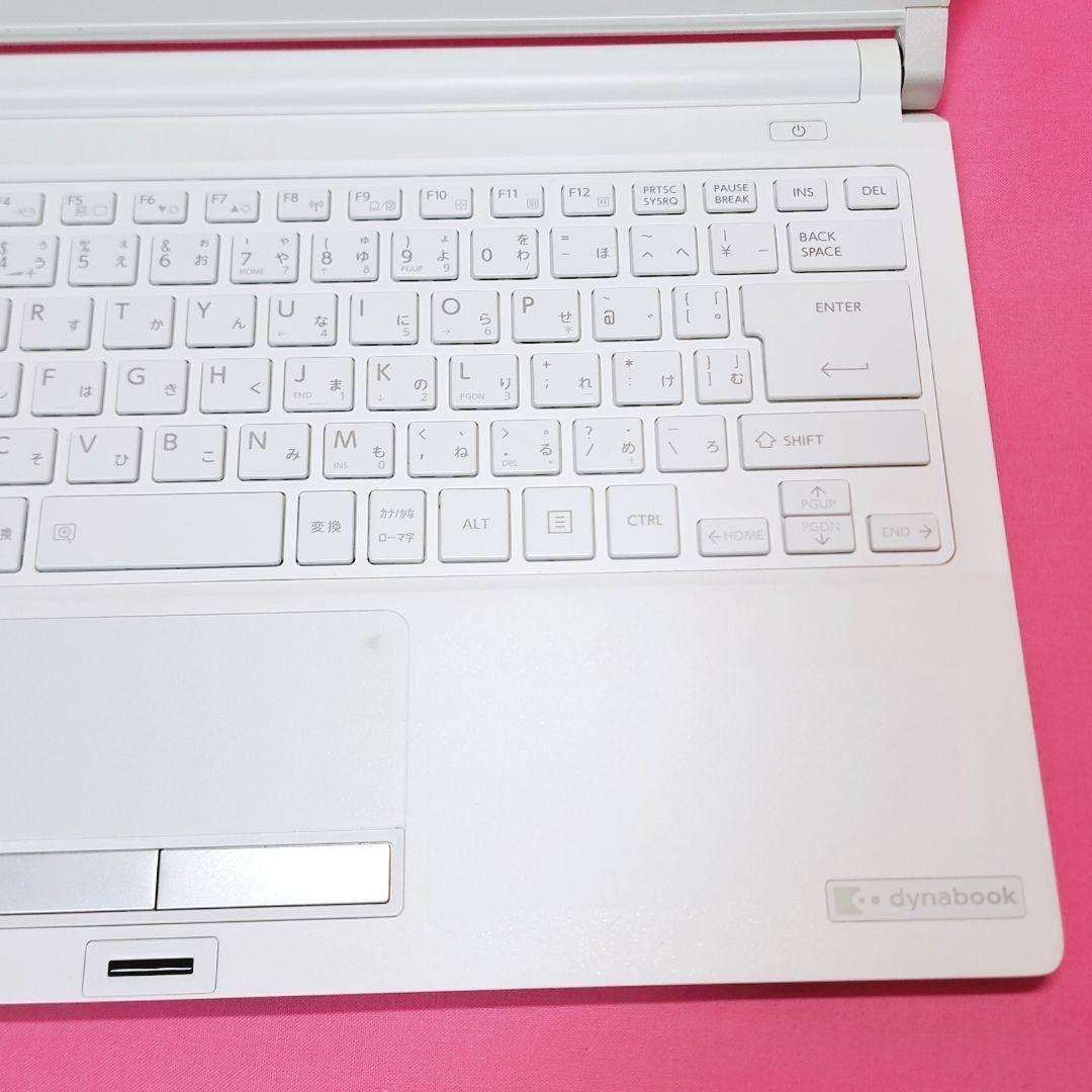 D48【人気】第7世代i3/1000GB 東芝小型ノートパソコン Win11