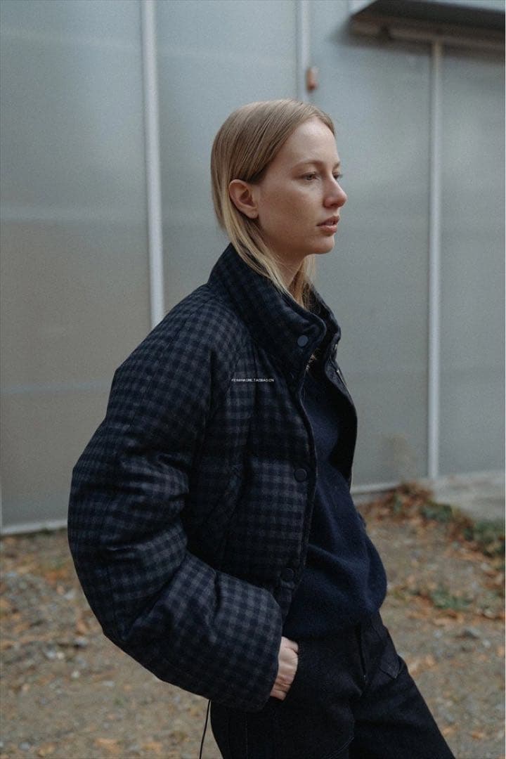 nothing written Cropped チェック柄 ダウンジャケット