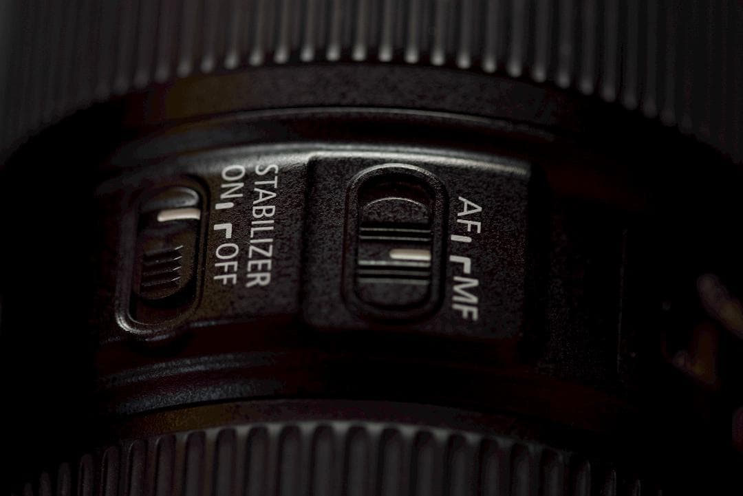 キヤノン CANON EF16-35mm F4L IS USM