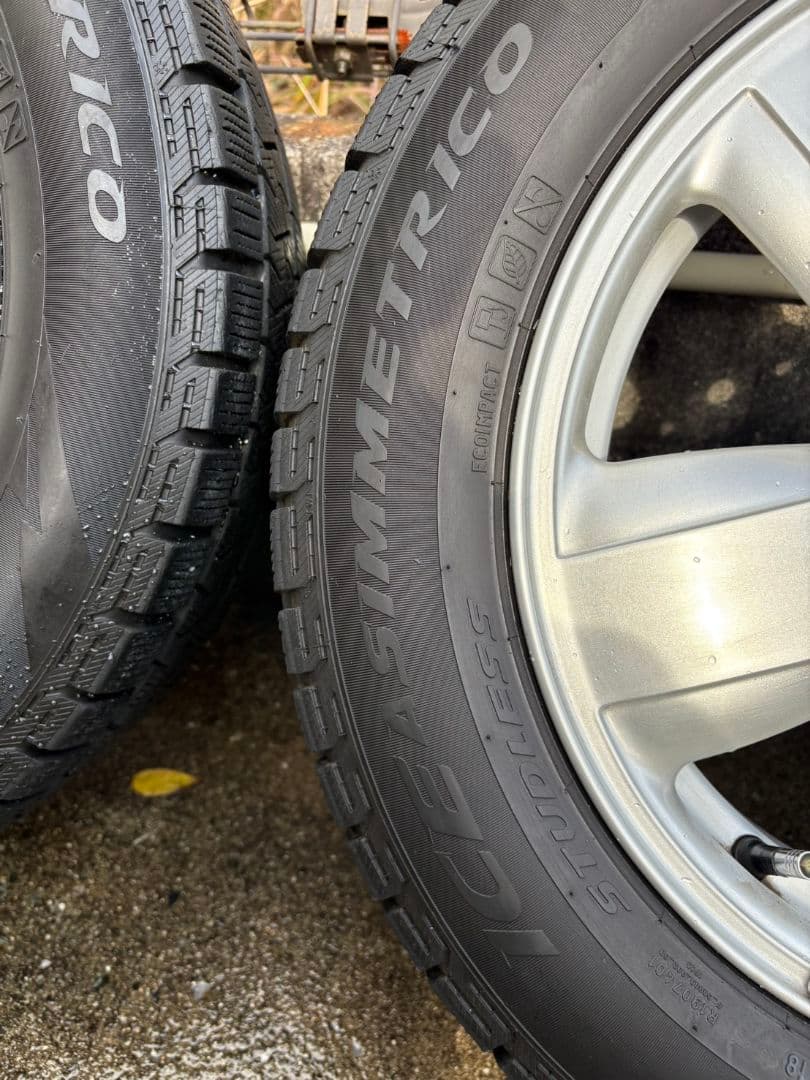 【専用です購入不可】MINI 15インチ ホイールとPirelli