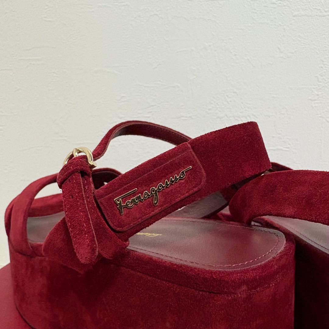 新品未使用　箱付き　フェラガモ　ELENY プラットフォーム　サンダル　厚底