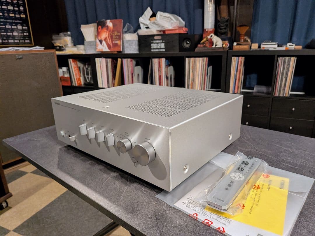 新品同様 YAMAHA A-S301 プリメインアンプ シルバー 2025年製