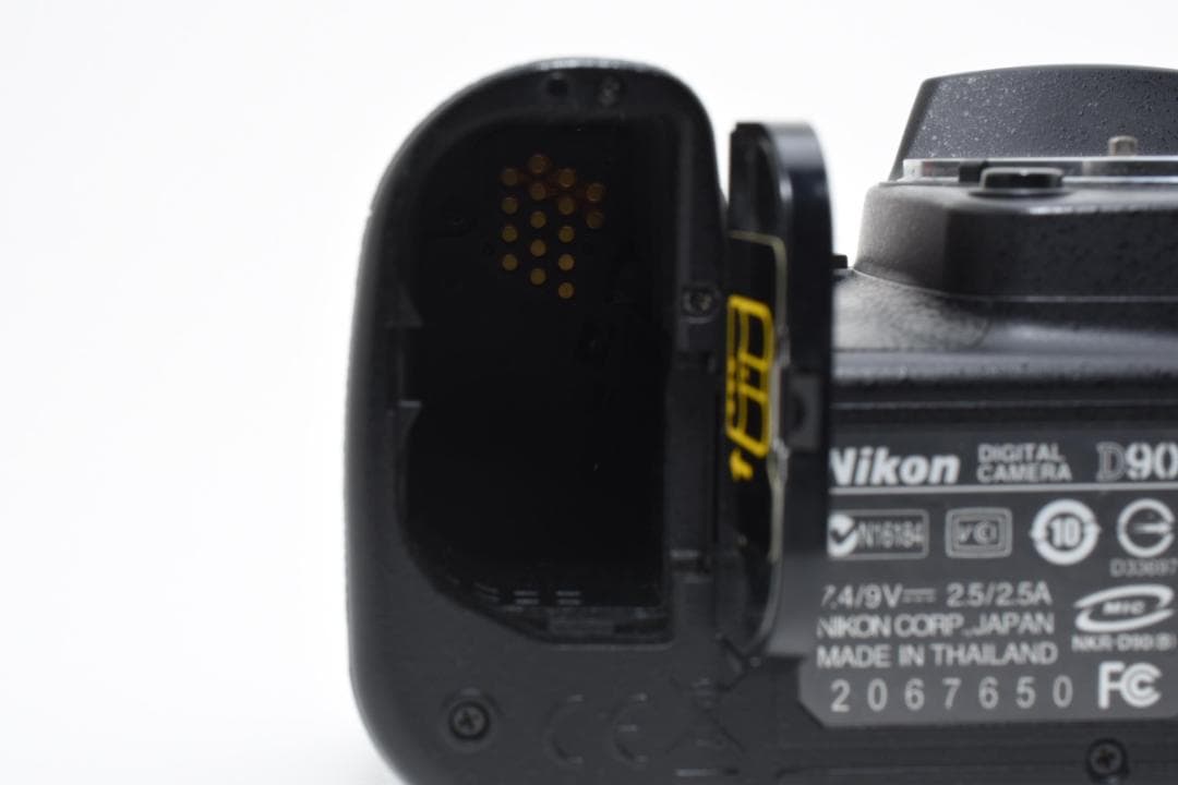 ▪️美品▪️Nikon デジタル一眼レフカメラ D90 ボディ《s数9500回》