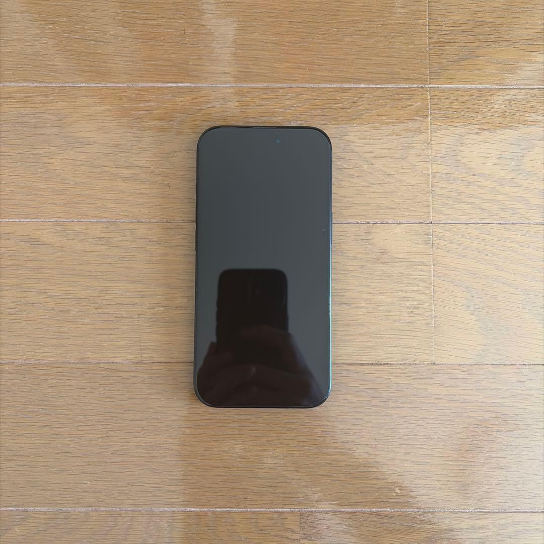 Apple iPhone 15 ブラック 本体　箱付き