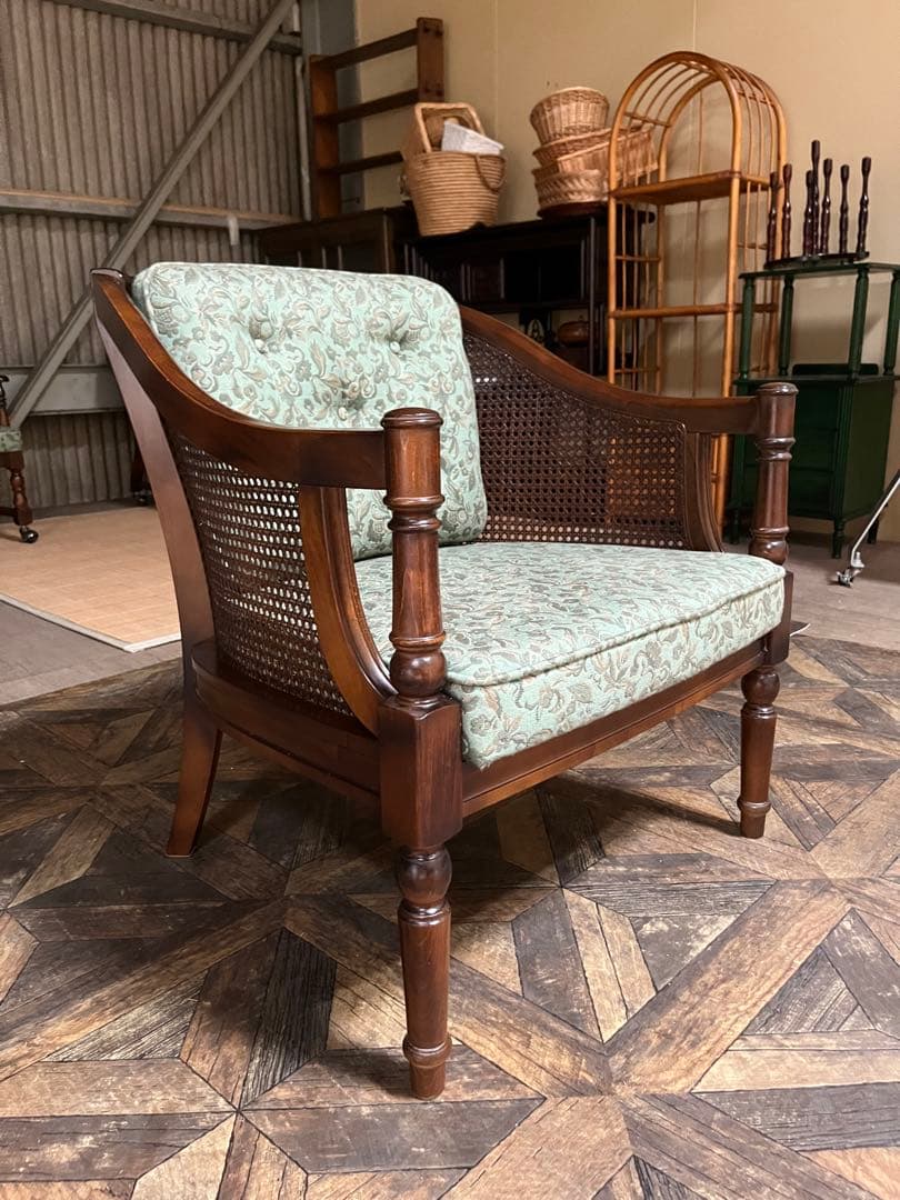 眼には蚊耳には蝉 ＊カリモク コロニアル シングル ソファ ② 肘掛 椅子