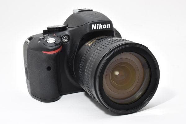 【ほぼ新品】 Nikon D5100 AF-S 18-70mm レンズセット