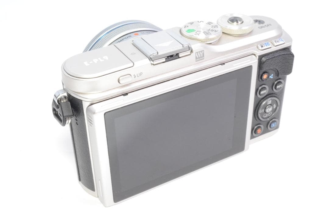 OLYMPUS PEN E-PL9 ミラーレスカメラ