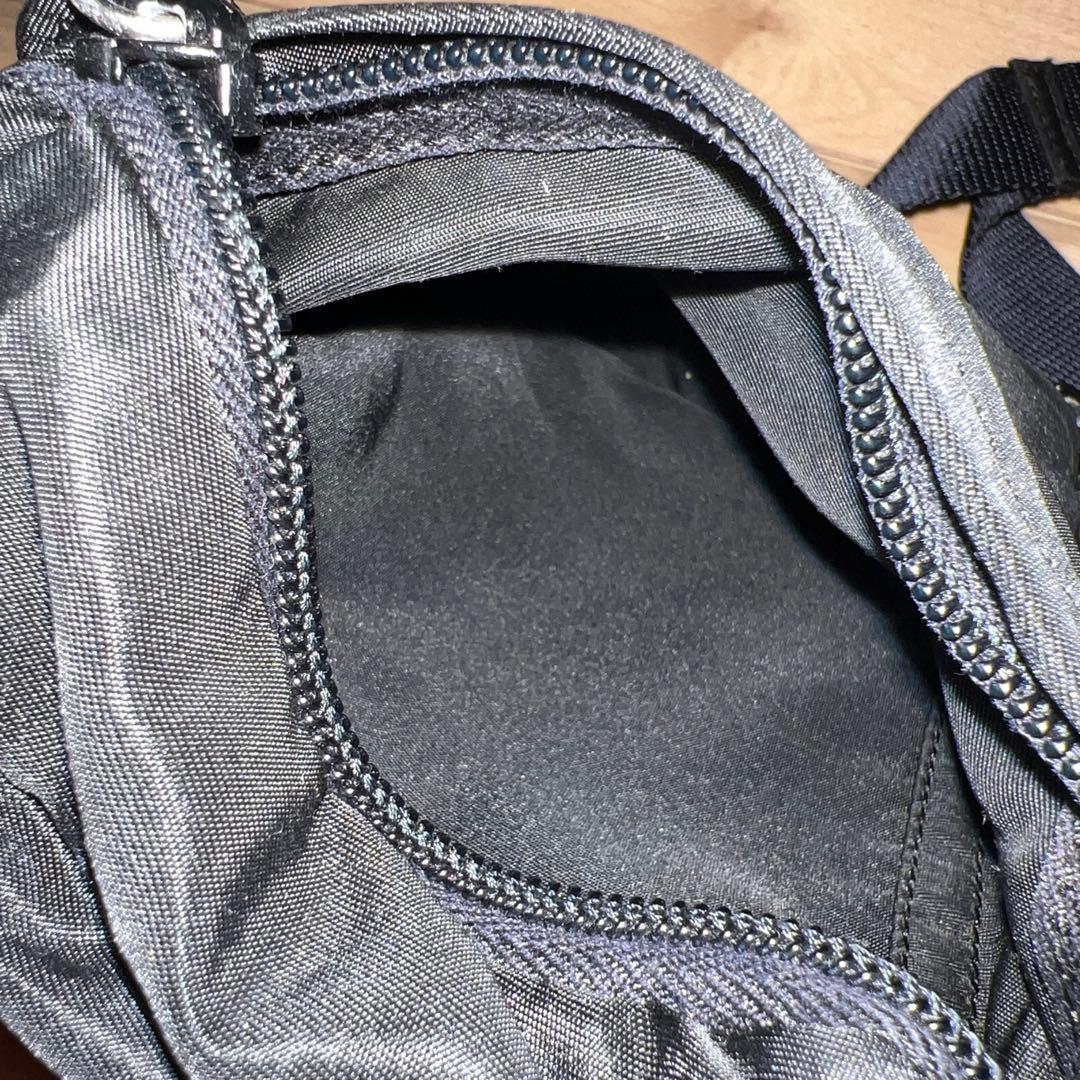 PRADA ブラック　リュック