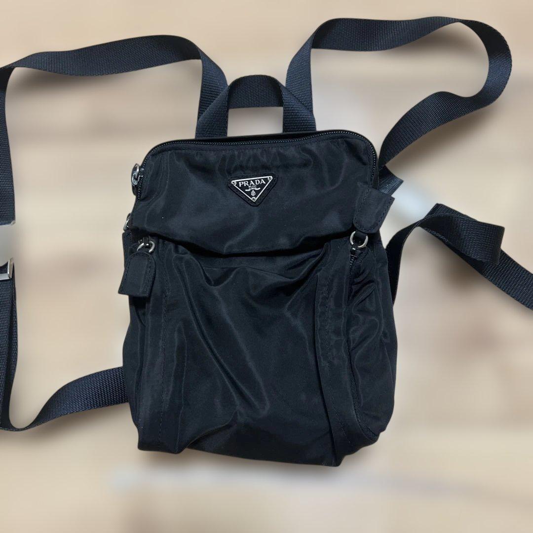 PRADA ブラック　リュック