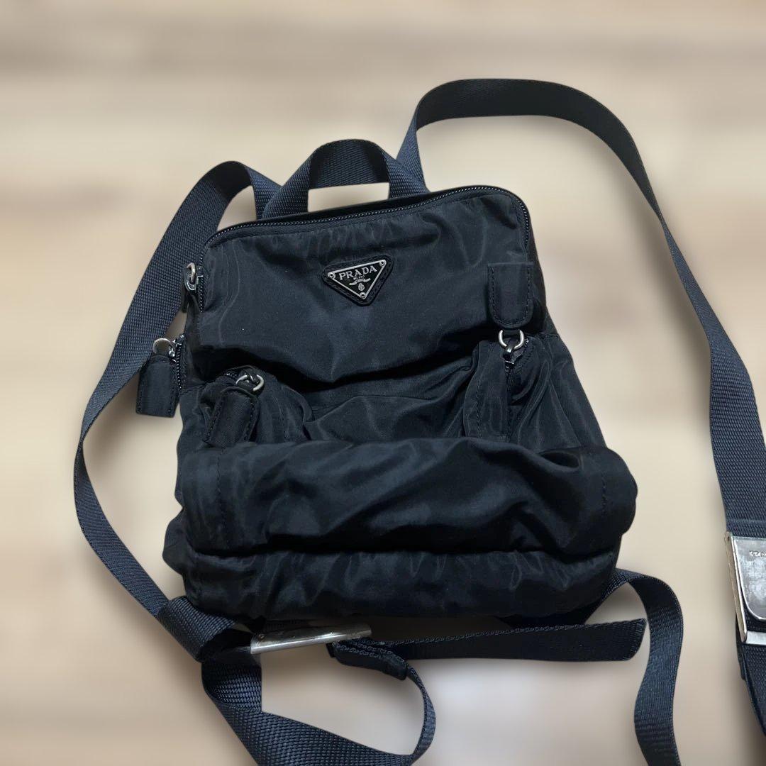 PRADA ブラック　リュック