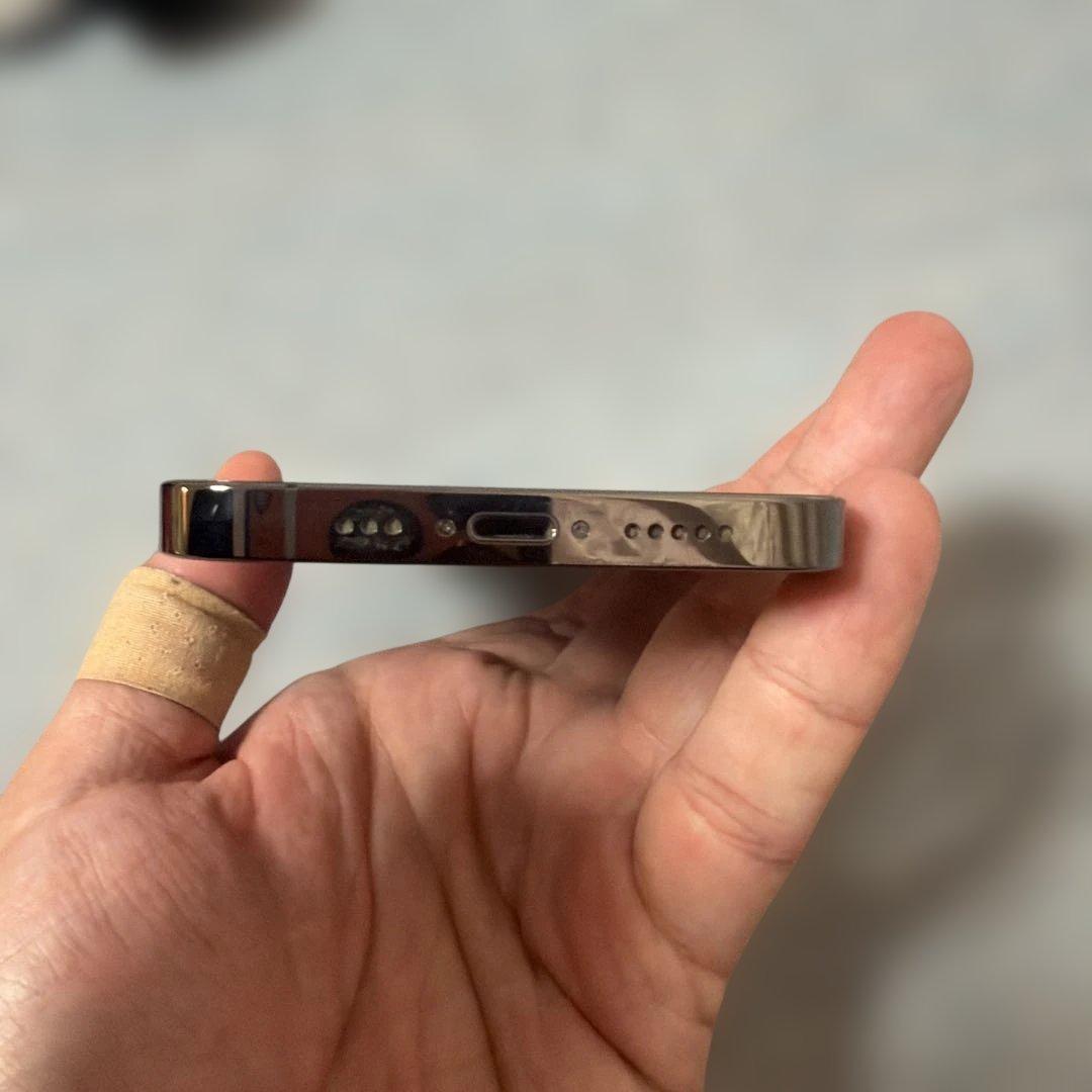 美品　iPhone 13 Pro/256GB ブラック(SIMフリー)