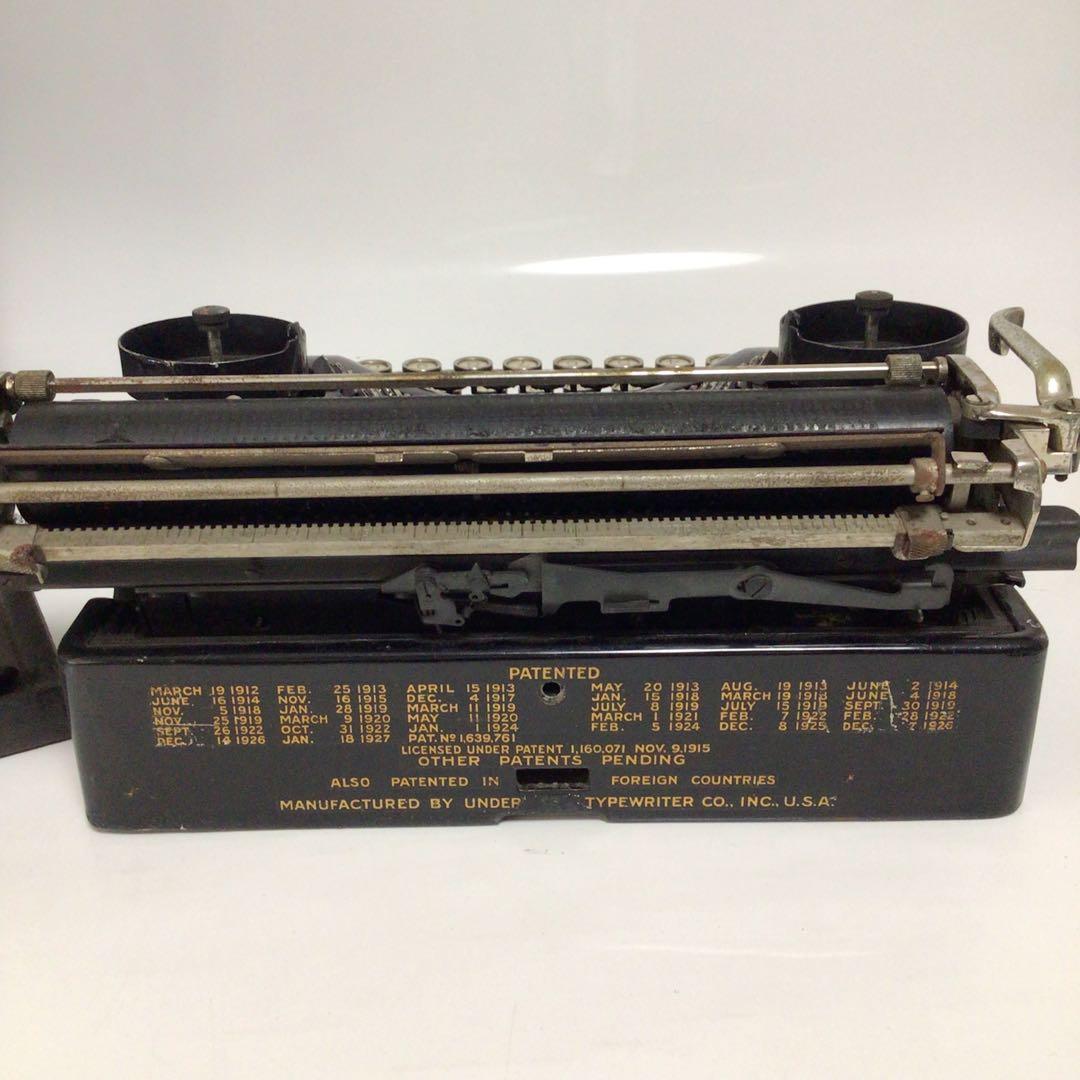 UNDERWOOD ポータブルタイプライター　レトロ　ビンテージ　アメリカ製