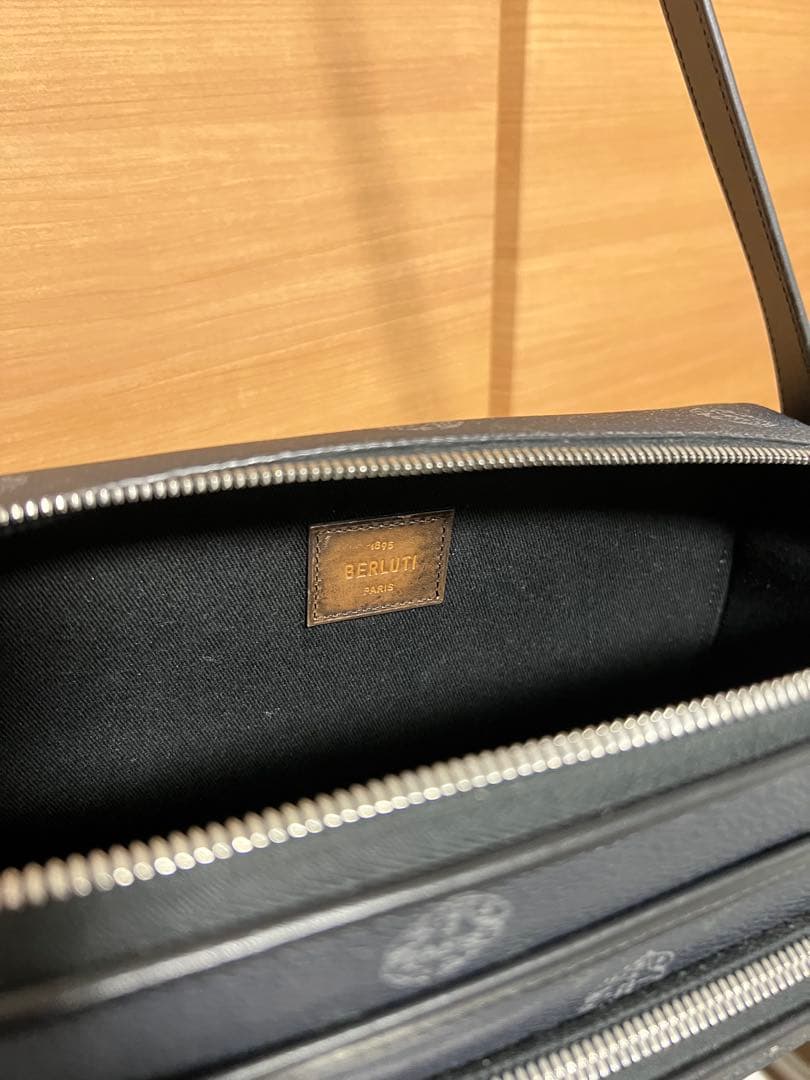 バッグ BERLUTI MILES Monogram Shoulder Bag