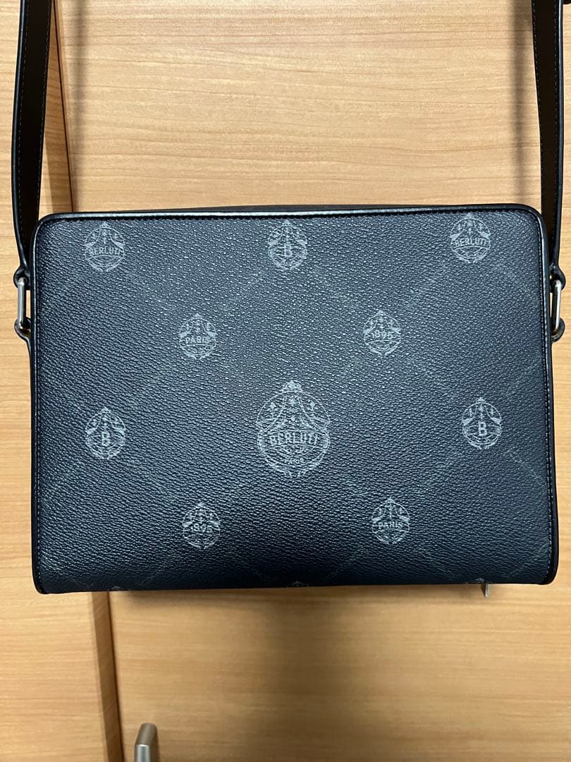 バッグ BERLUTI MILES Monogram Shoulder Bag