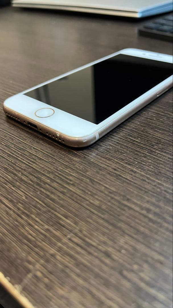 iPhone8 ピンクゴールド